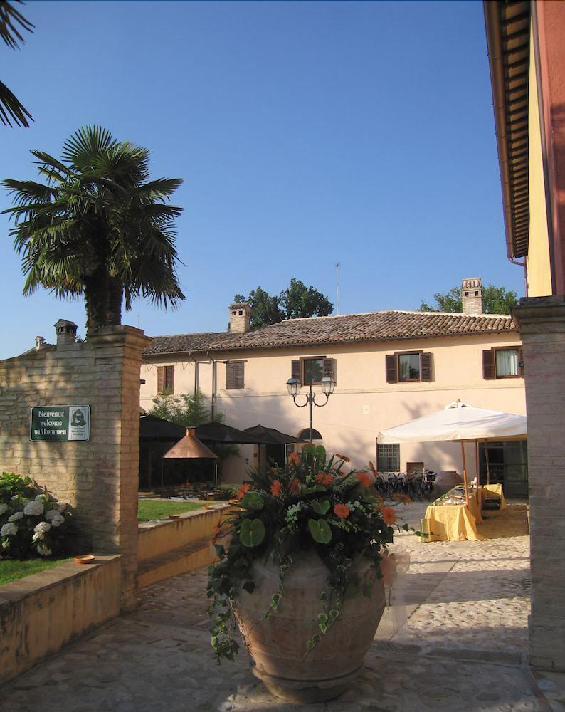 Casa Mancia Hotel Фолиньо Екстериор снимка