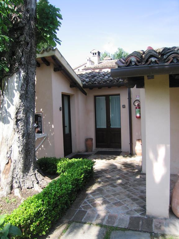 Casa Mancia Hotel Фолиньо Екстериор снимка